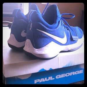 Sneakers Paul George NIKE